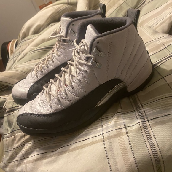 Retro 12 Dark Grey - Picture 3 of 3